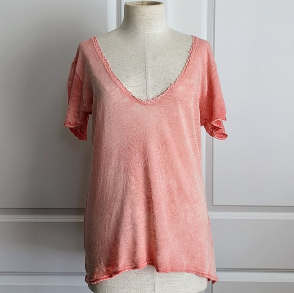 Free People Tee Deep V-Neck Lace Trim Distressed Short Sleeve Coral S NWT - Picture 3 of 13